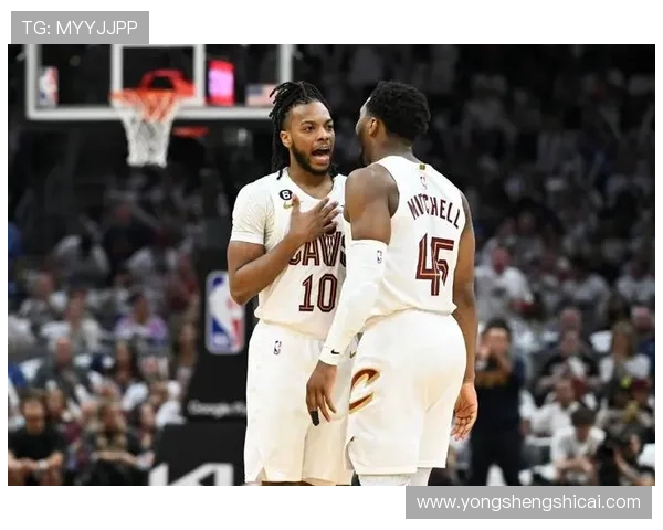 明日NBA杯骑士对阵猛龙米切尔与阿伦出战存疑加兰与梅里尔确定缺席